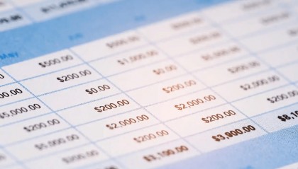 隐含波动率是如何对期权价格产生影响的？