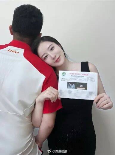 突传消息！她官宣怀孕
