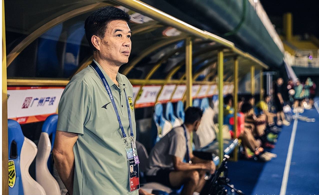 换帅如换刀,广州豹炒掉功勋教练黎兵,助教冯峰首秀主场封神,如何看?