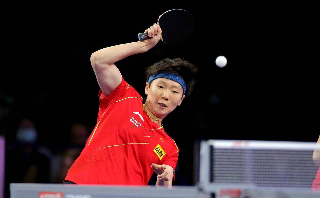 不追星炒CP，王曼昱如何成为品牌新宠？