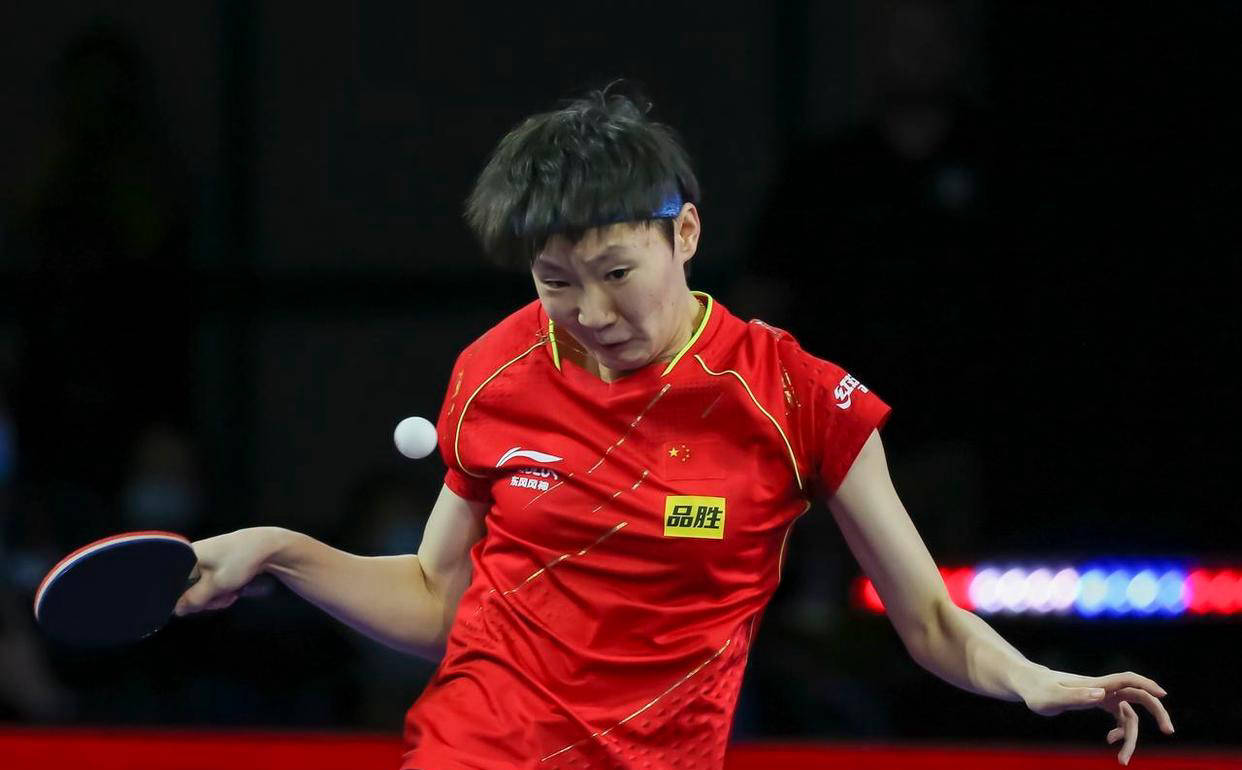 不追星炒CP，王曼昱如何成为品牌新宠？