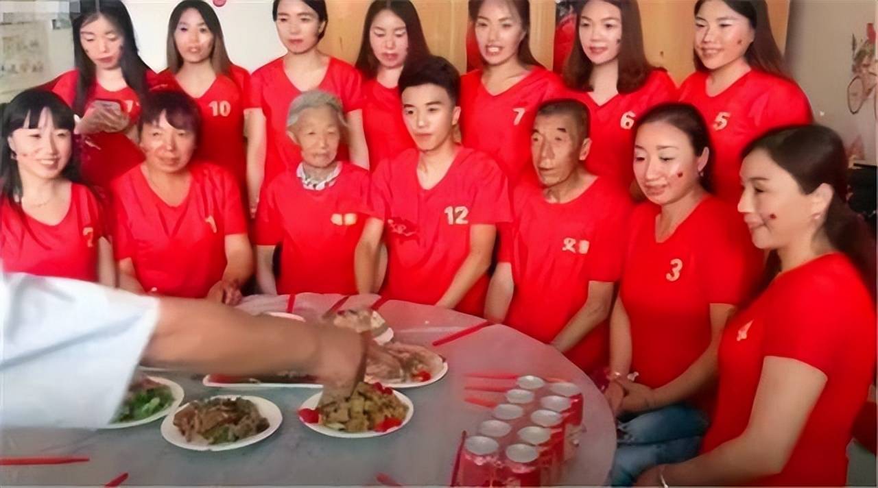 2018年，山西11个姐姐为弟弟结婚凑32万，现状如何？