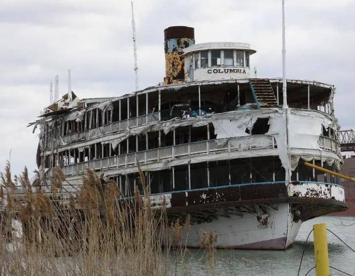 2018年，浙江渔民发现无人游轮，内部豪华却无人认领，真相如何