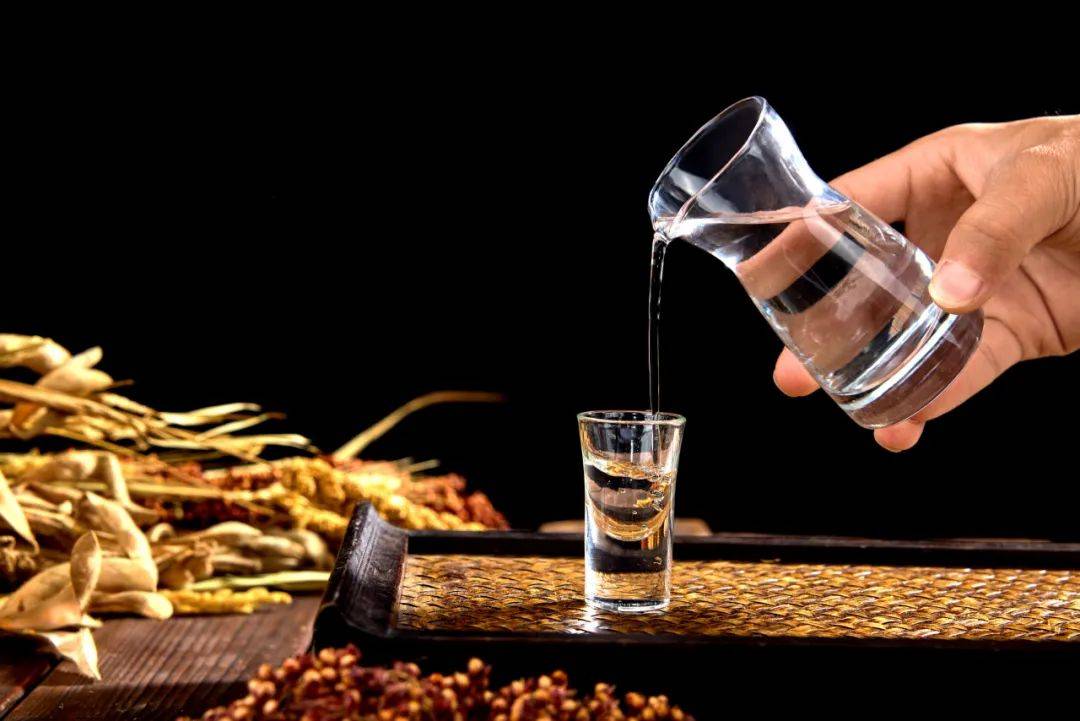 便利店迈入“四万店”时代，酒业如何“抄作业”？