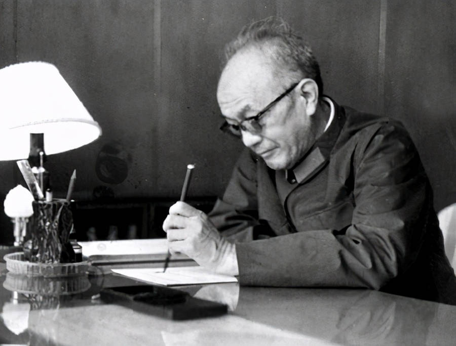 高某抄过黄克诚的家，黄克诚平反后，如何处置他