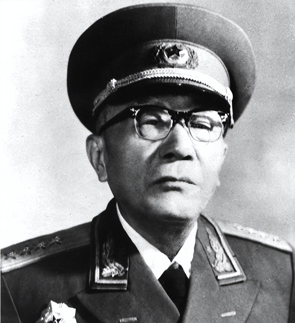 高某抄过黄克诚的家，黄克诚平反后，如何处置他