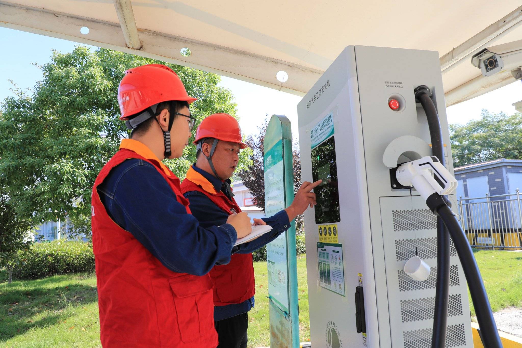 充电桩测试设备厂家如何选？关键指标与主流厂商解析