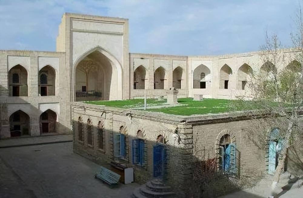 浅谈欧洲和中亚时期，货币的发展对经济产生了哪些影响？