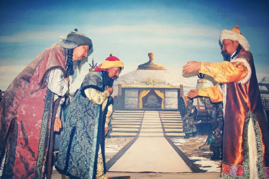 元朝以纸币为基本货币，全面推行纸币对元朝产生了什么样的影响？