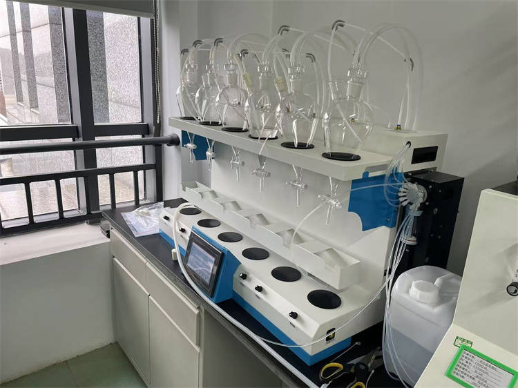 如何处理萃取过程中产生的废液